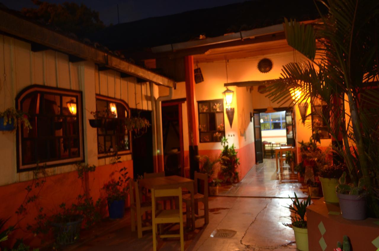 Hostal El Rincon De Los Camellos San Cristóbal de Las Casas Dış mekan fotoğraf